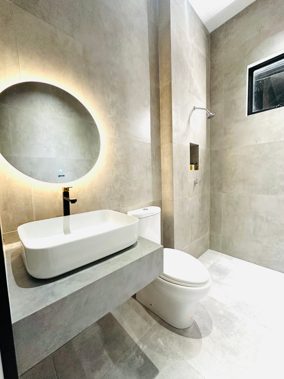 Premium Height — Bilik Air