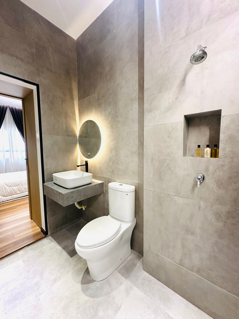 Premium Height — Bilik Air 2